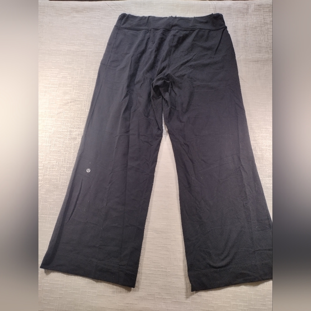 Lululemon Wide Leg Pants Womens 12 Black Outdoors Athletic Y2K - Picture 3 of 9